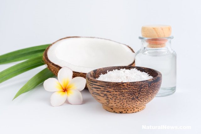 25 Coconut Oil Benefits that are Backed Up by Science