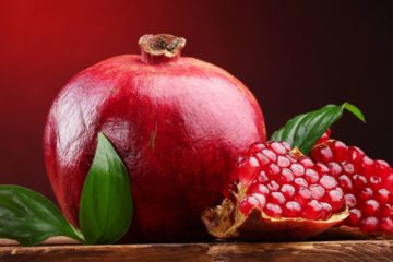 6 Amazing Health Benefits of Eating Pomegranate Every Day