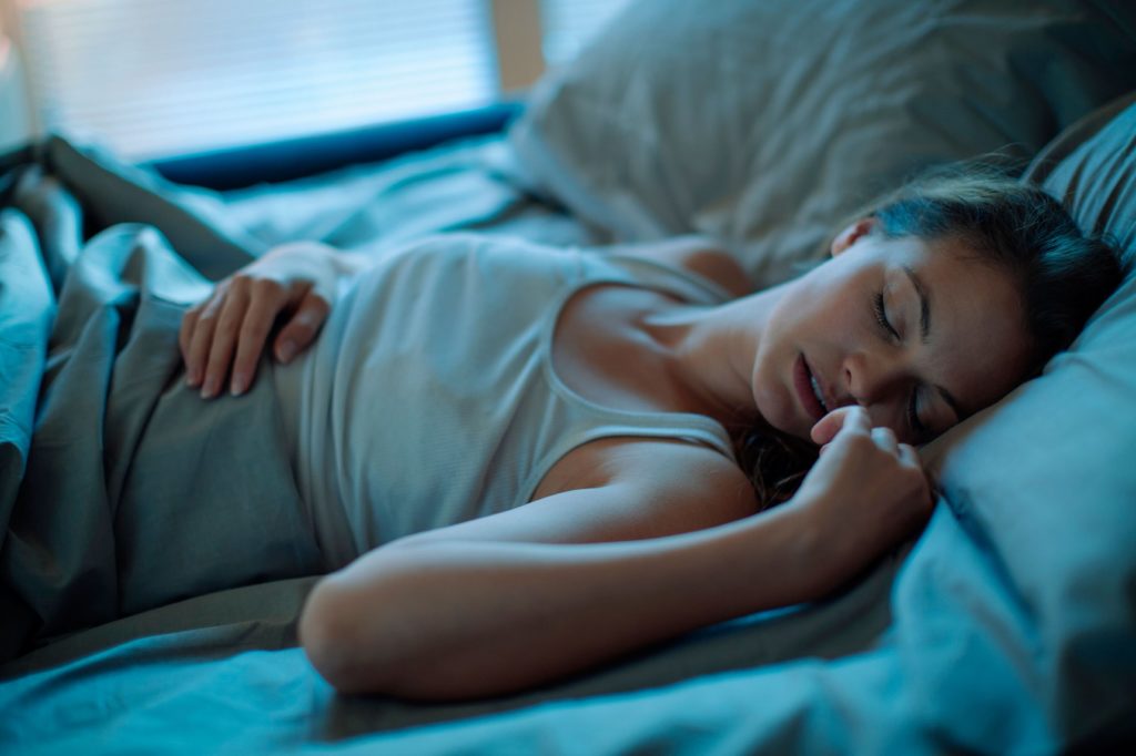 7 Reasons Why Sleep helps you Lose Weight