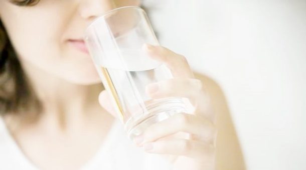 7 Benefits of Drinking Water on an Empty Stomach.