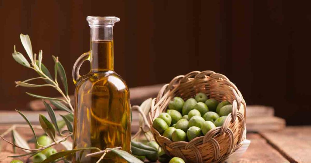 Drink Olive Oil every day for these Incredible Benefits