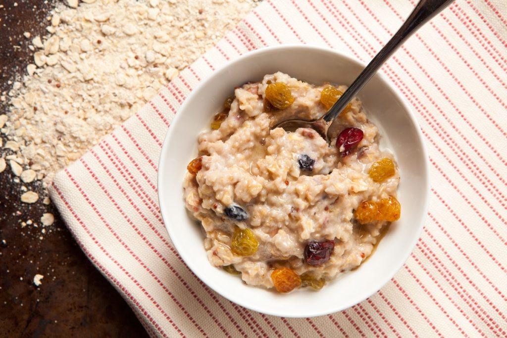 5 Reasons you should start Eating Oatmeal for Breakfast